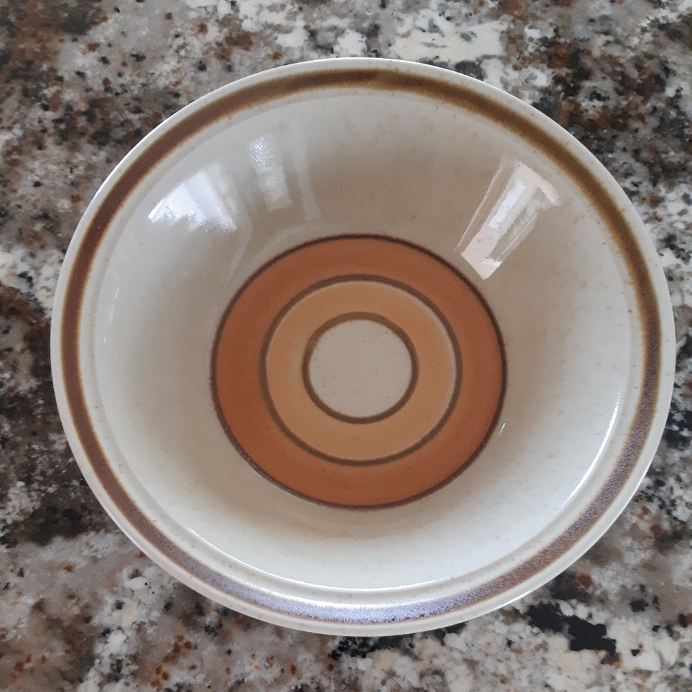 Premiere Jeweltones Coral Serving Bowl